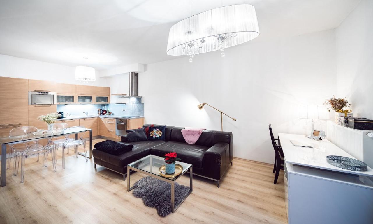 Silvie Apartments - Hejcin Olomouc Luaran gambar